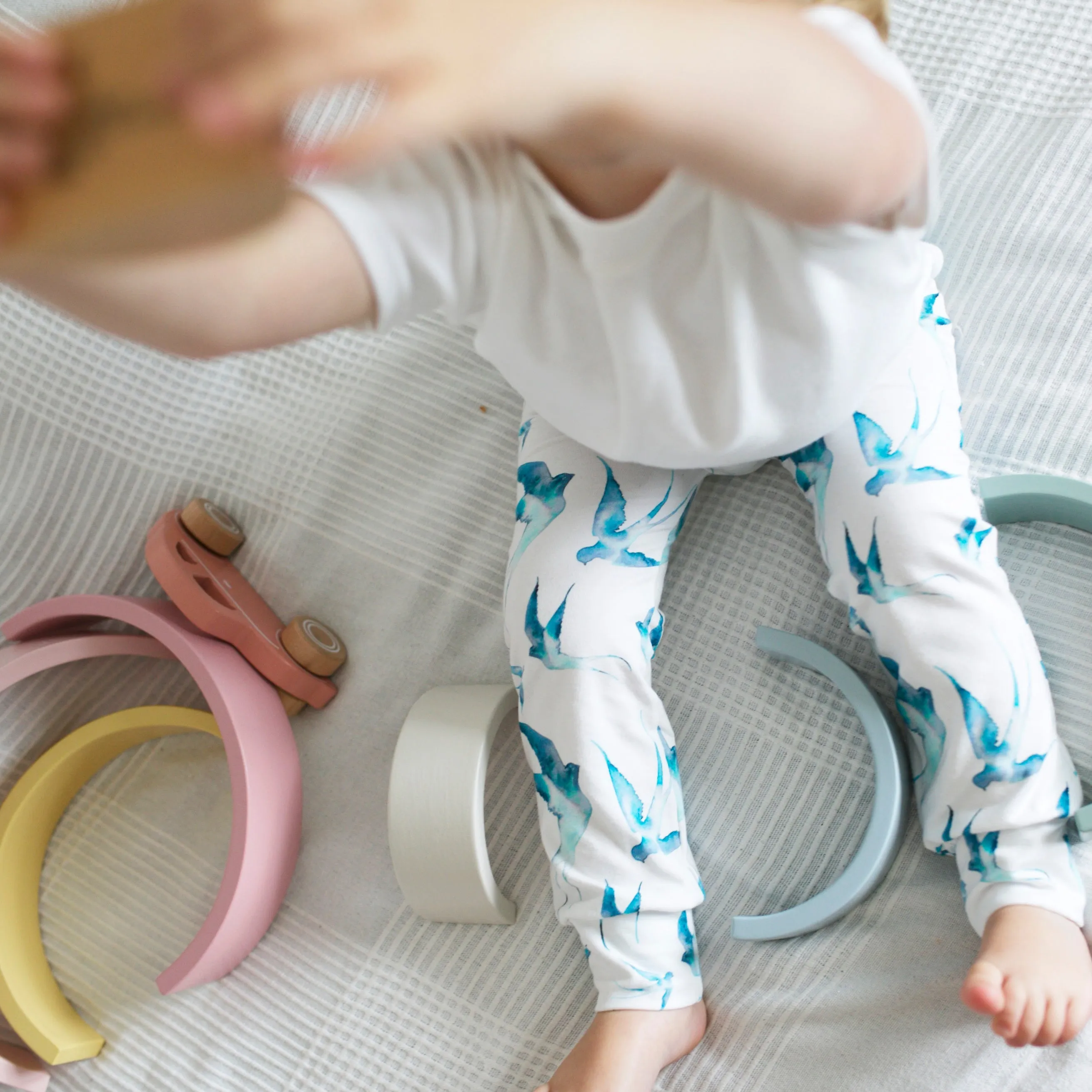 Blue Swallow Leggings