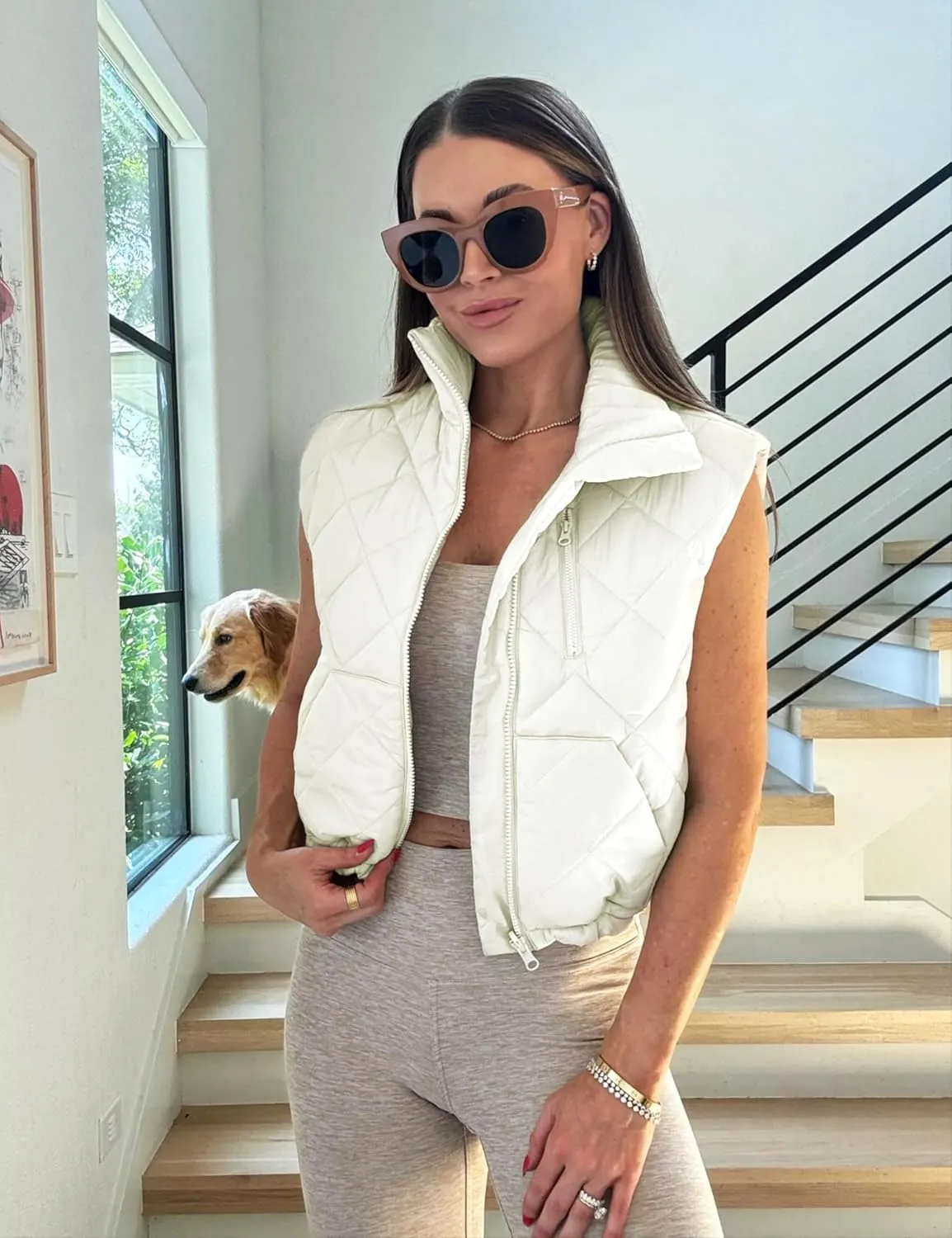 Quilted Vest Women Winter Crop Puffer Vest Lightweight Sleeveless Warm Padded Jacket with Pockets